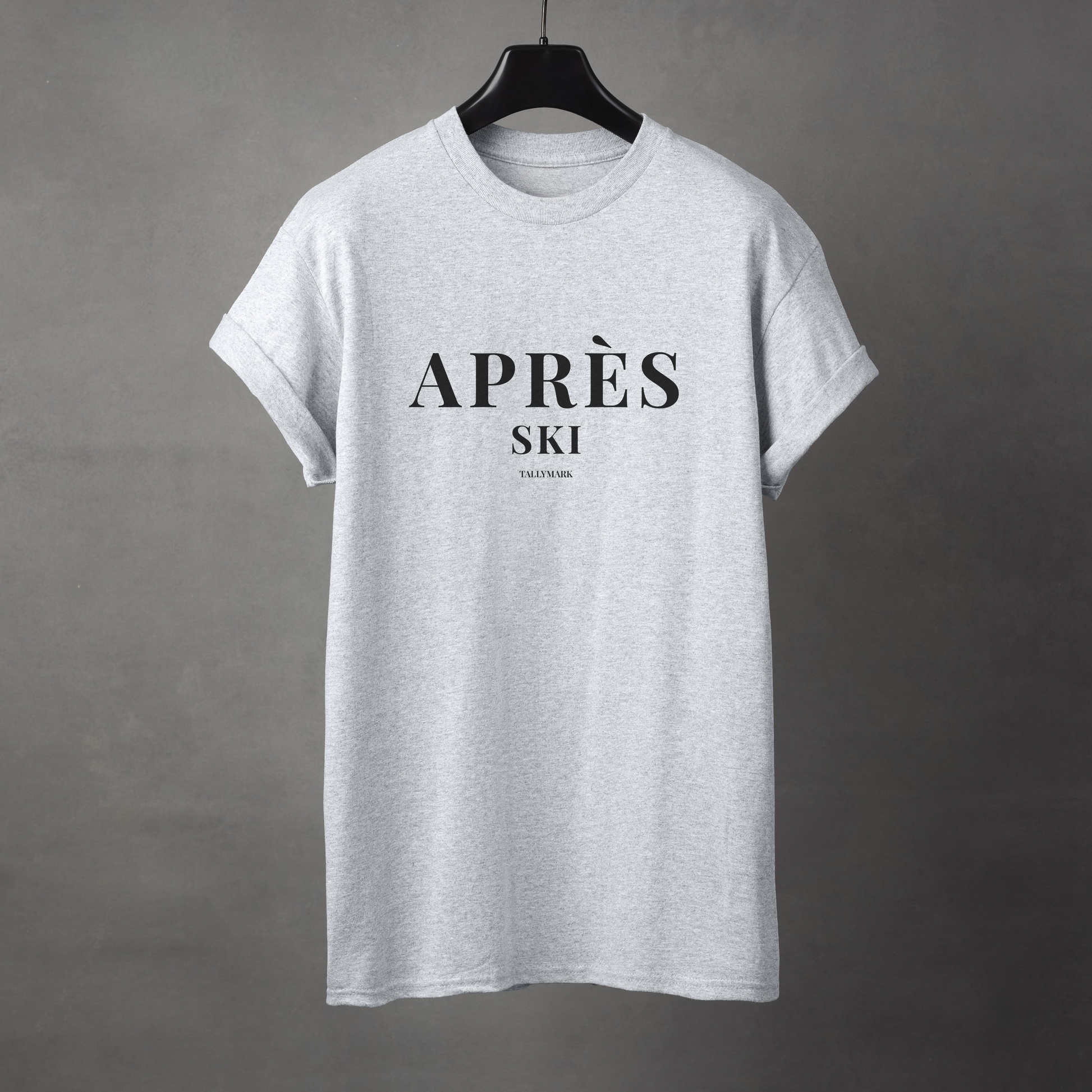 Gray t-shirt with 'Après Ski' text against a dark background